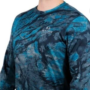 Realtree Fishing Men's Blue Camouflage Shirt